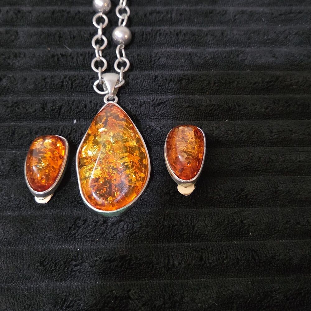 Vintage Faux Amber Necklace Clip On Earrings Set Silver Tone Teardrop Shimmer - Picture 2 of 16